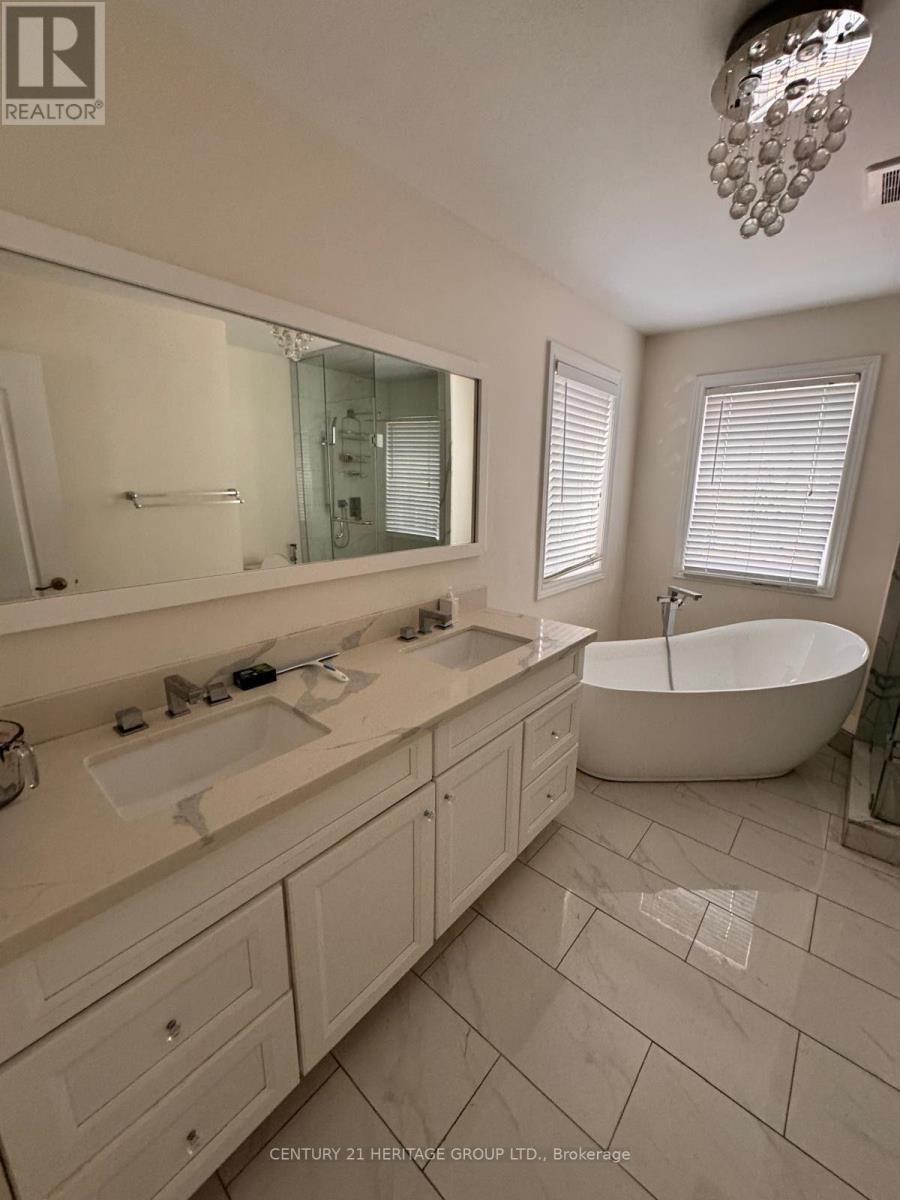 82 Raintree Crescent Property Photo 12