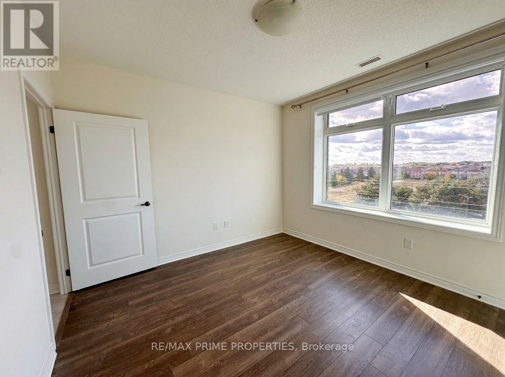 521 - 7325 Markham Road Property Photo 9