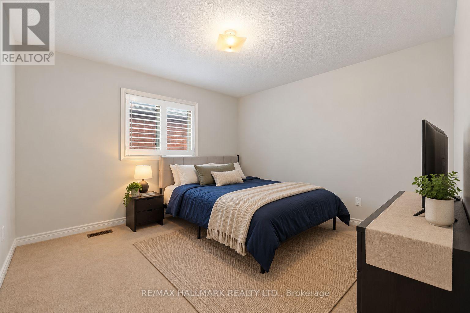 4 Rothbury Road Property Photo 31