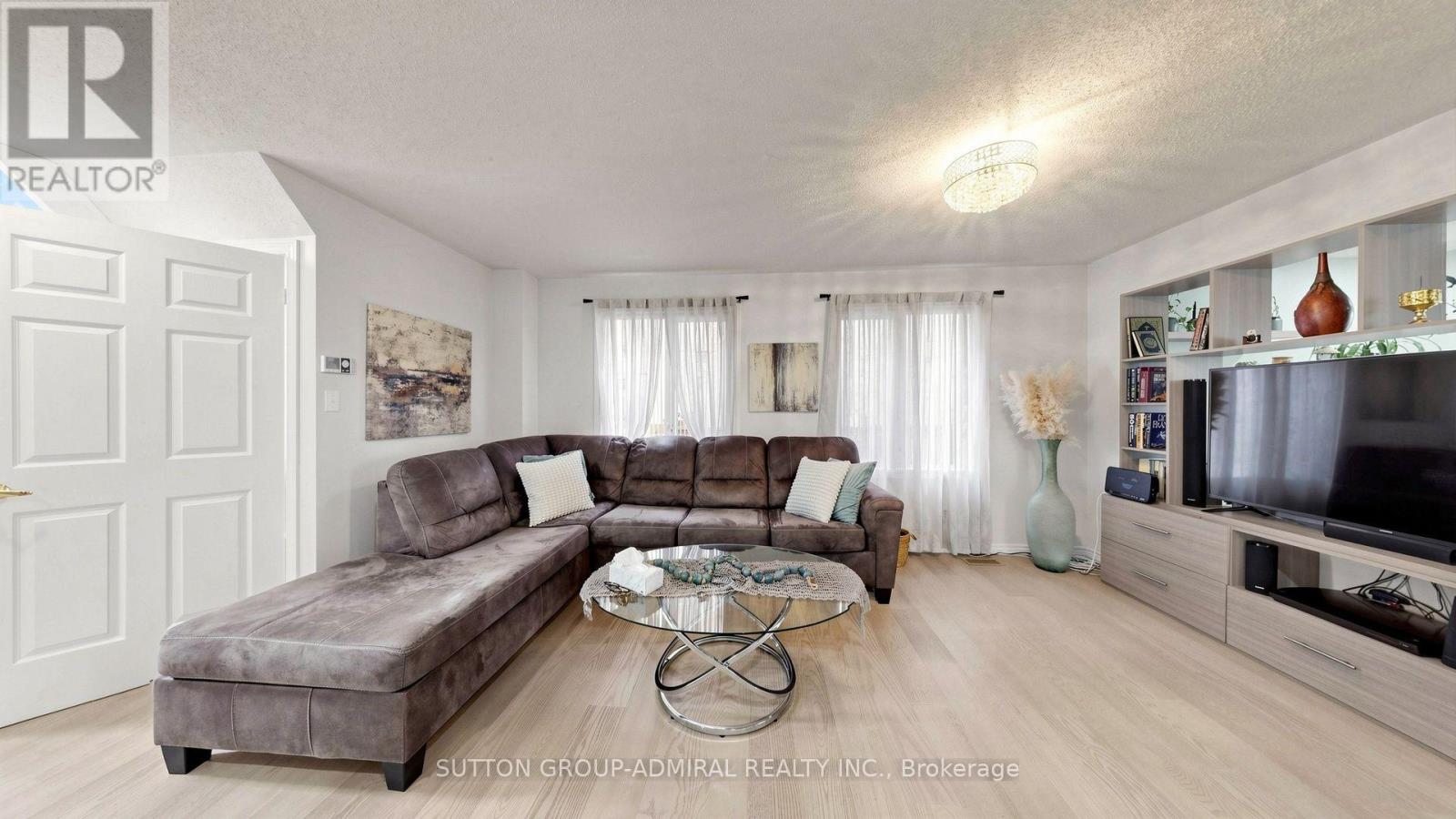 284 Isaac Murray Avenue Property Photo 6
