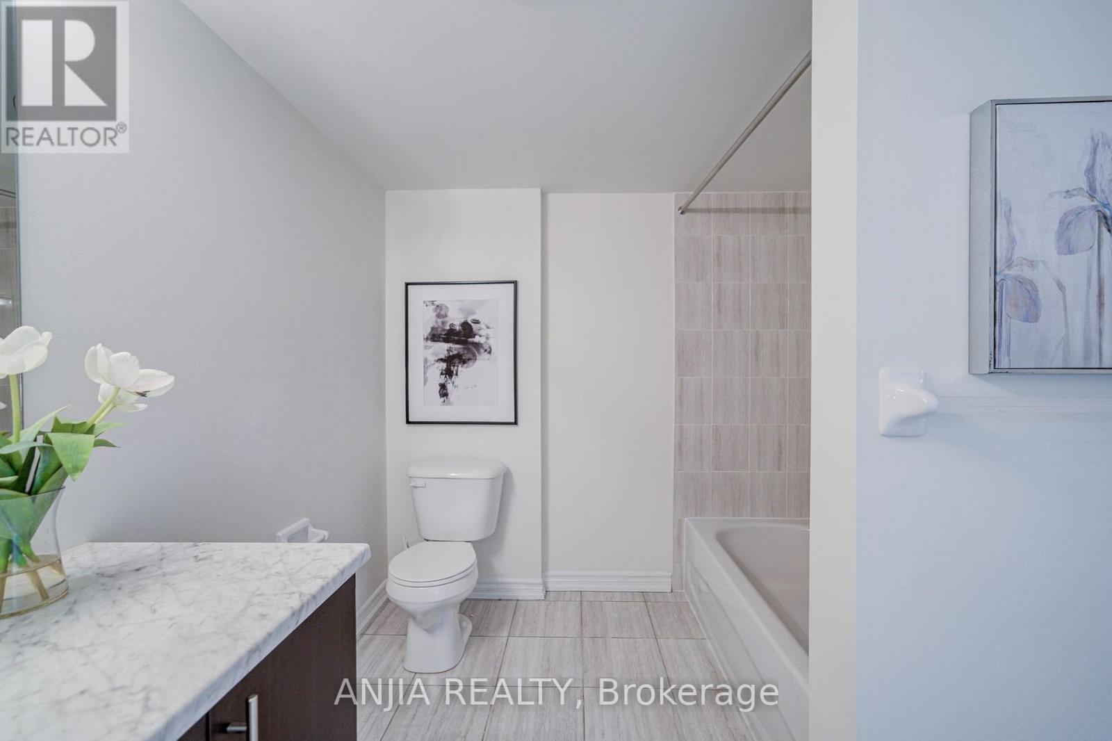 38 - 181 Parktree Drive Property Photo 23