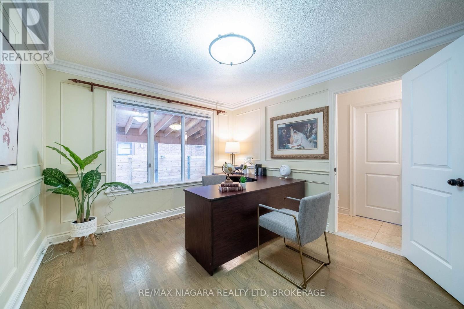 2 Aitken Circle Property Photo 6