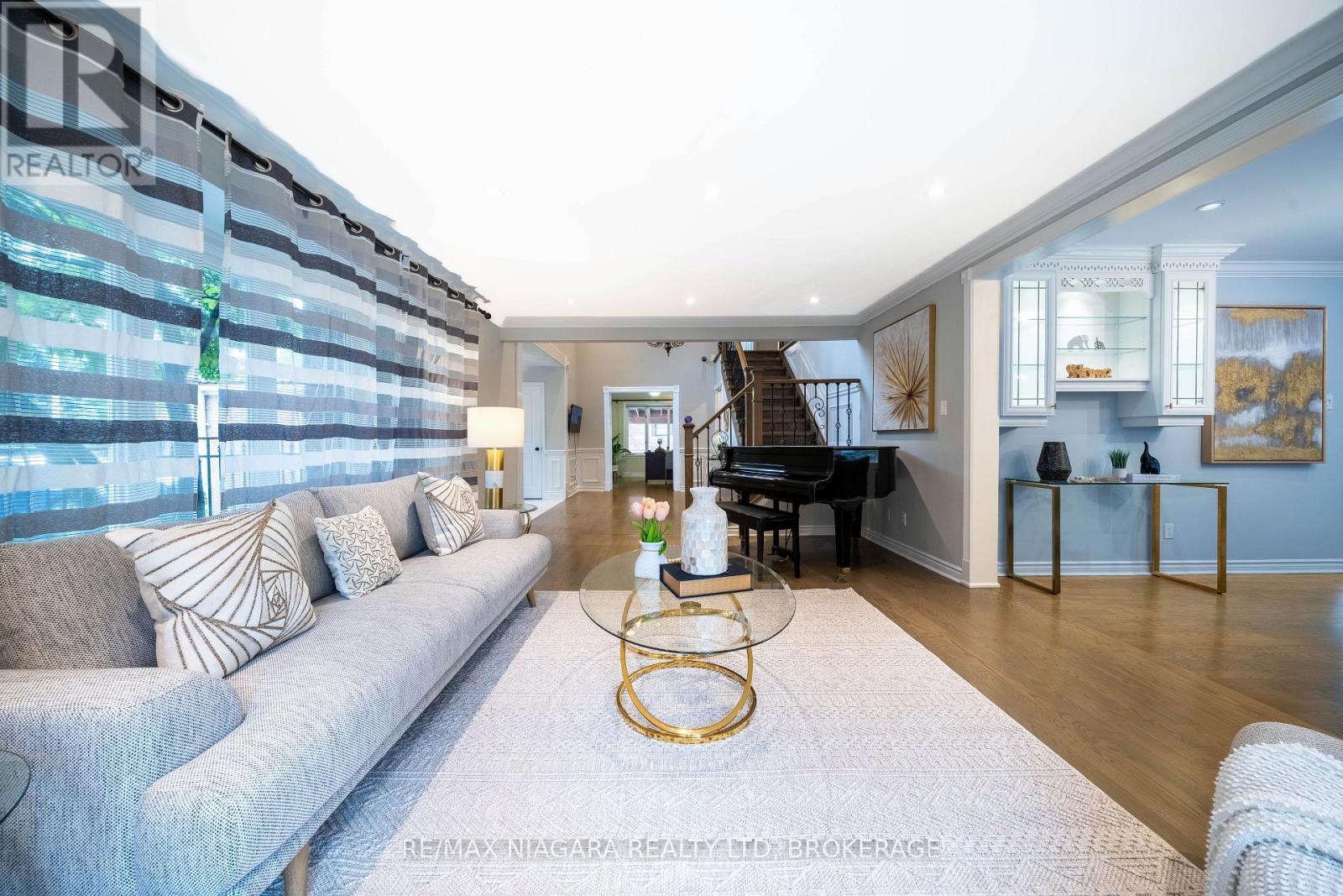 2 Aitken Circle Property Photo 11