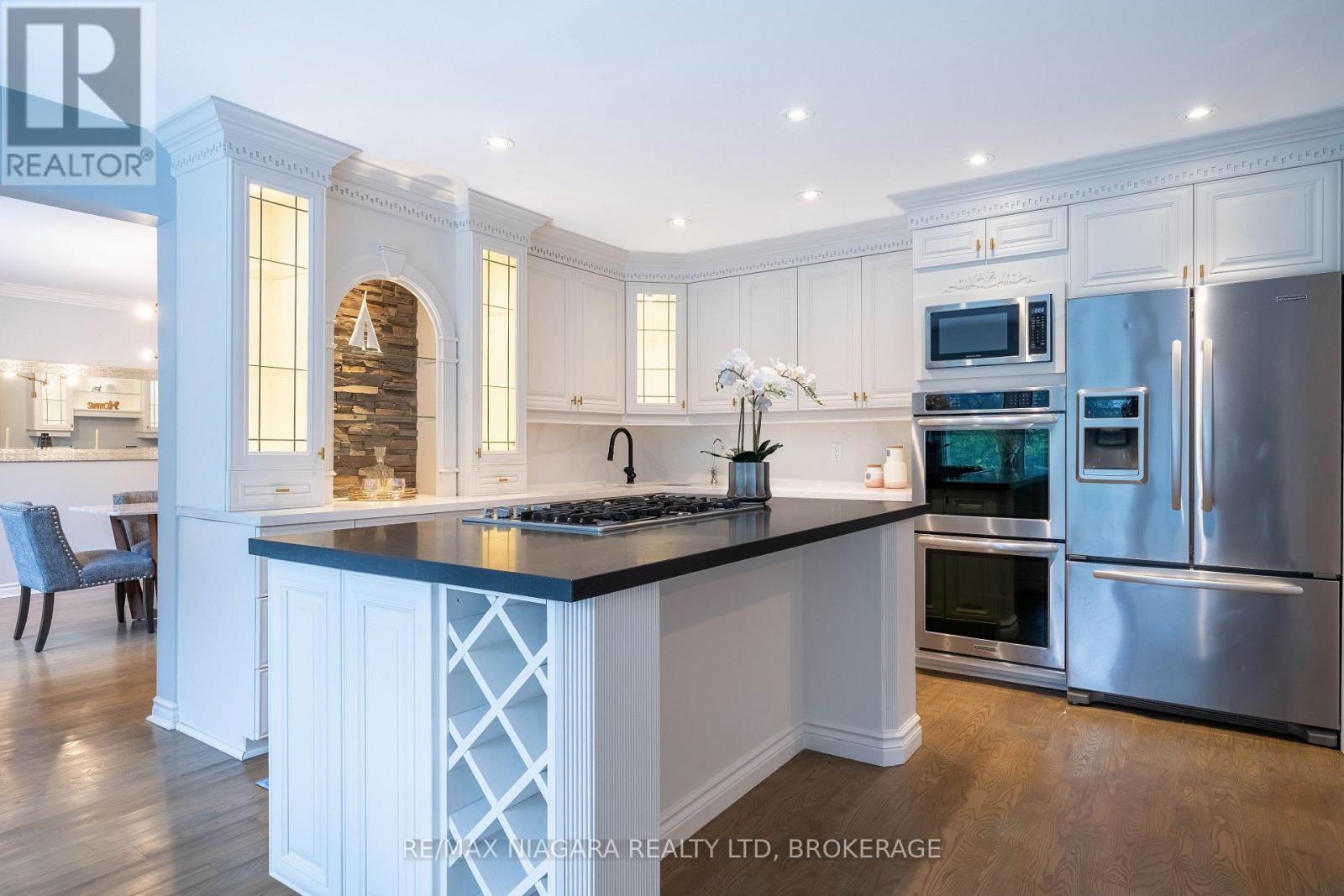 2 Aitken Circle Property Photo 15