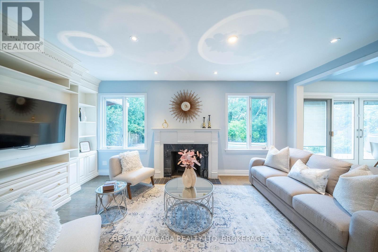 2 Aitken Circle Property Photo 19
