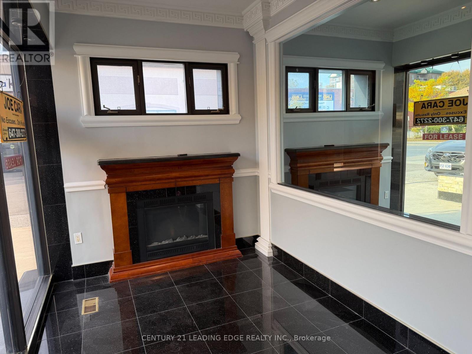 A - 15132 Yonge Street Property Photo 3