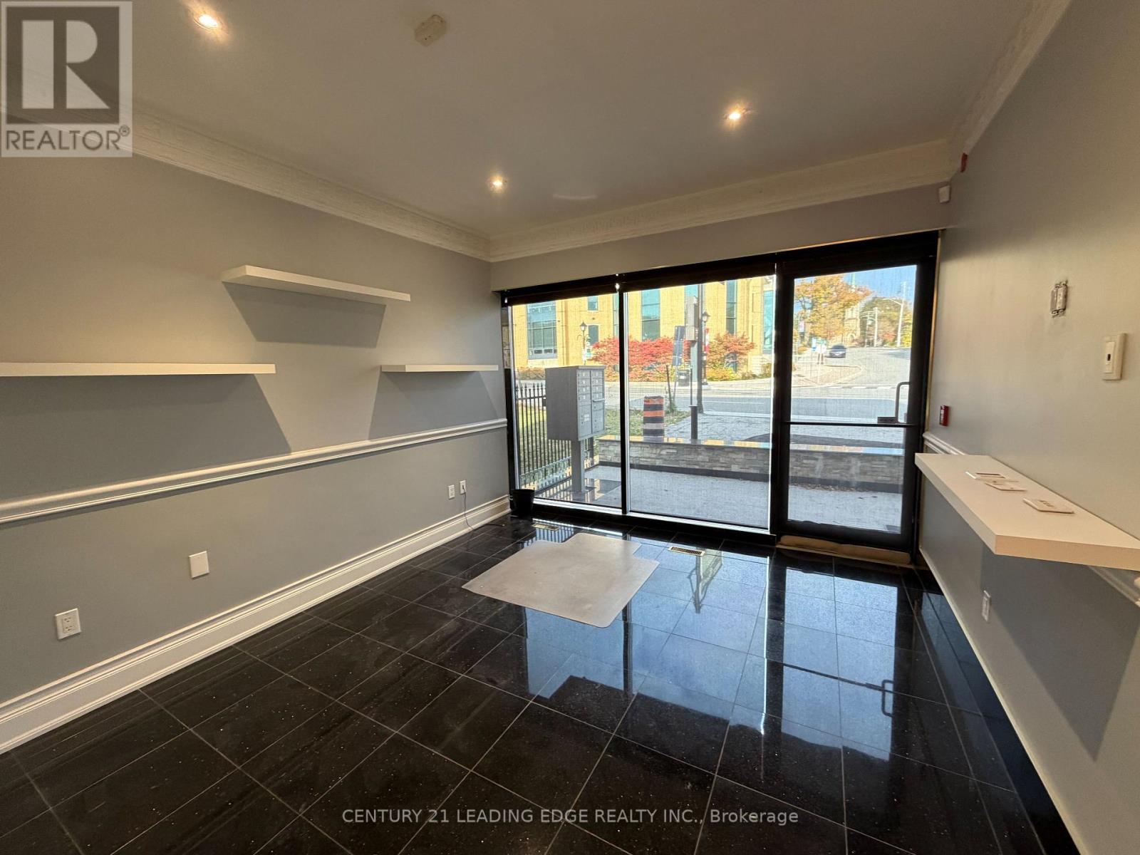 A - 15132 Yonge Street Property Photo 11