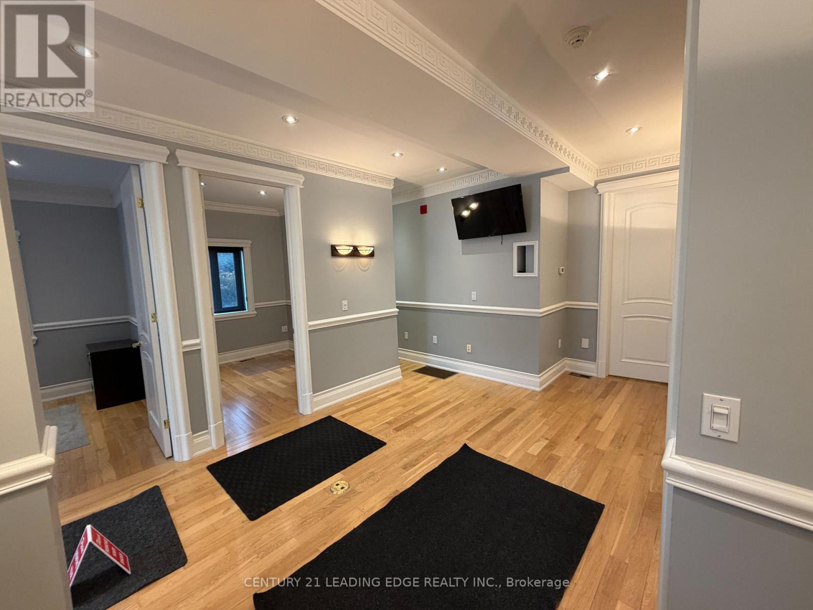A - 15132 Yonge Street Property Photo 12