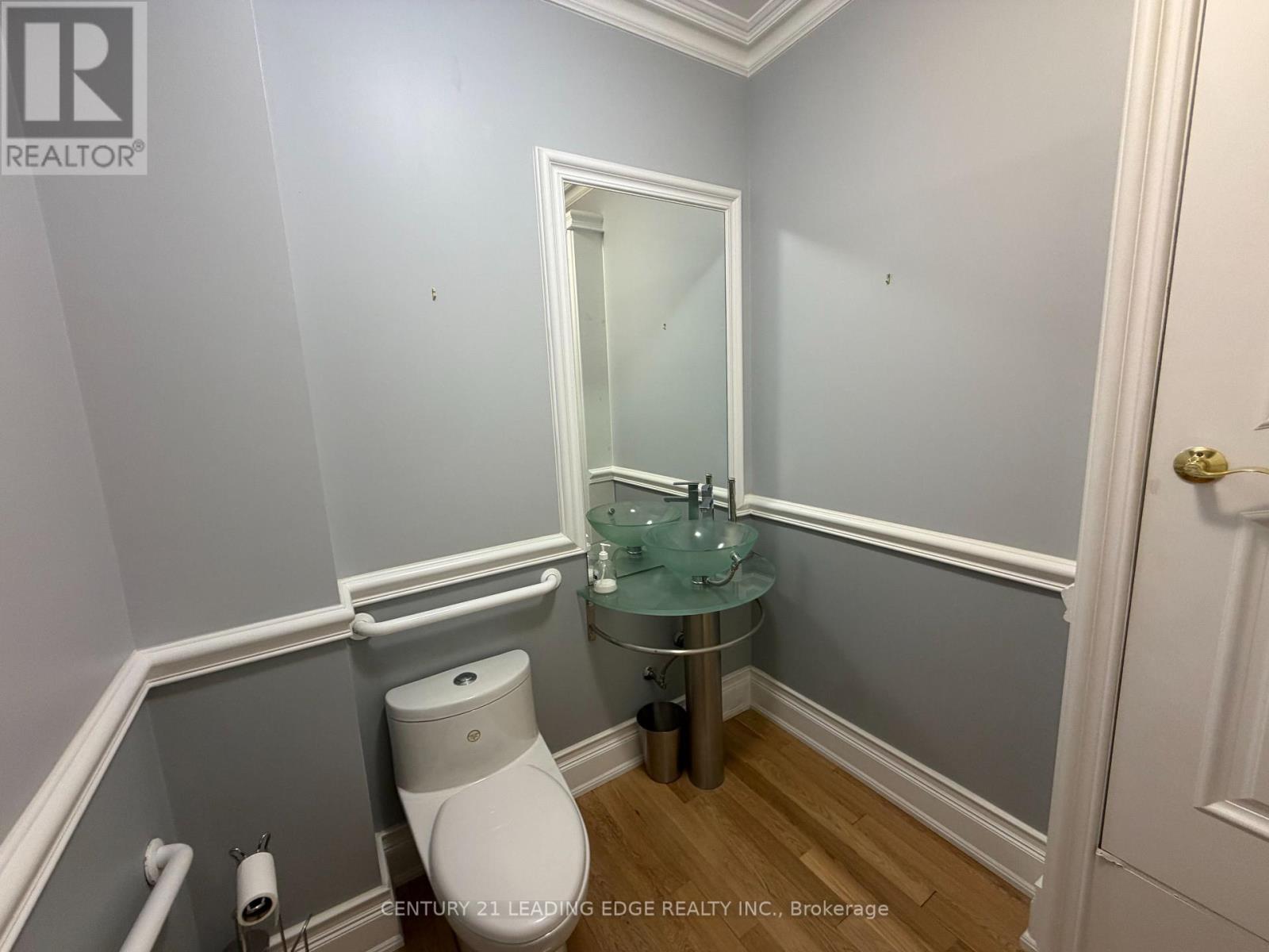 A - 15132 Yonge Street Property Photo 14