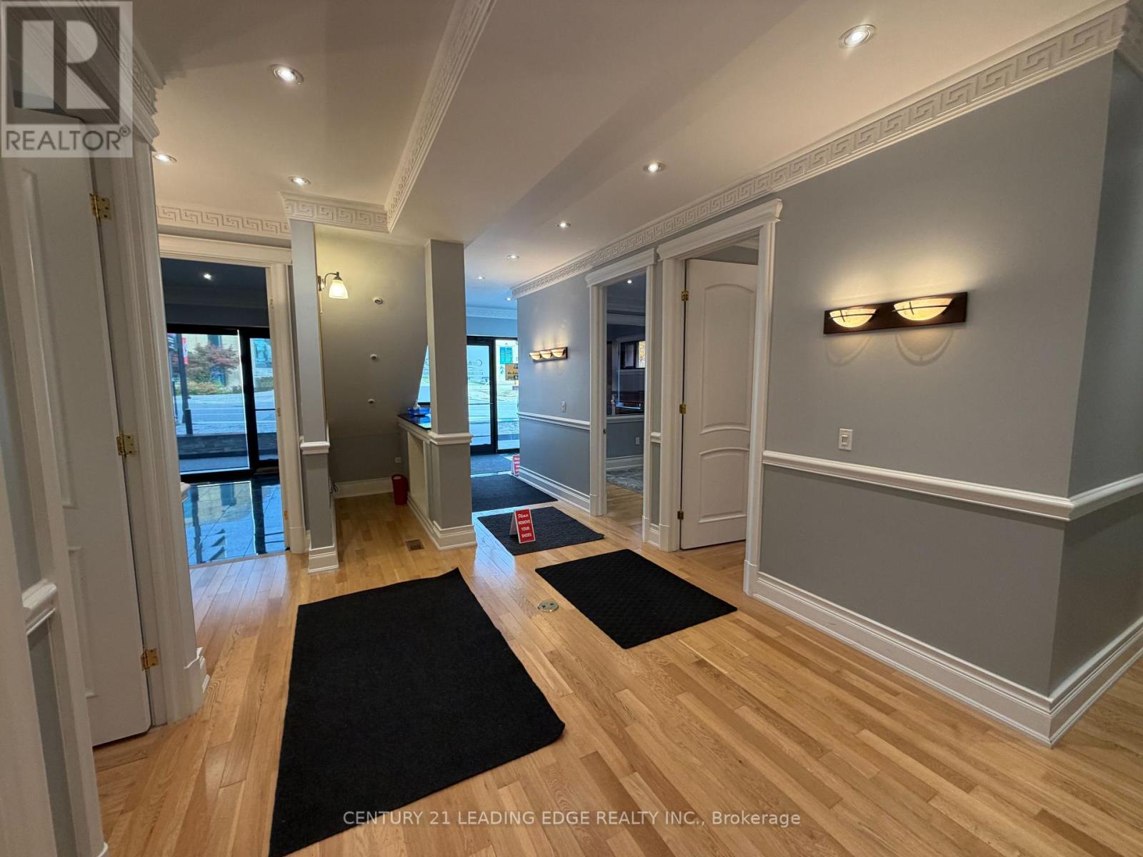 A - 15132 Yonge Street Property Photo 15