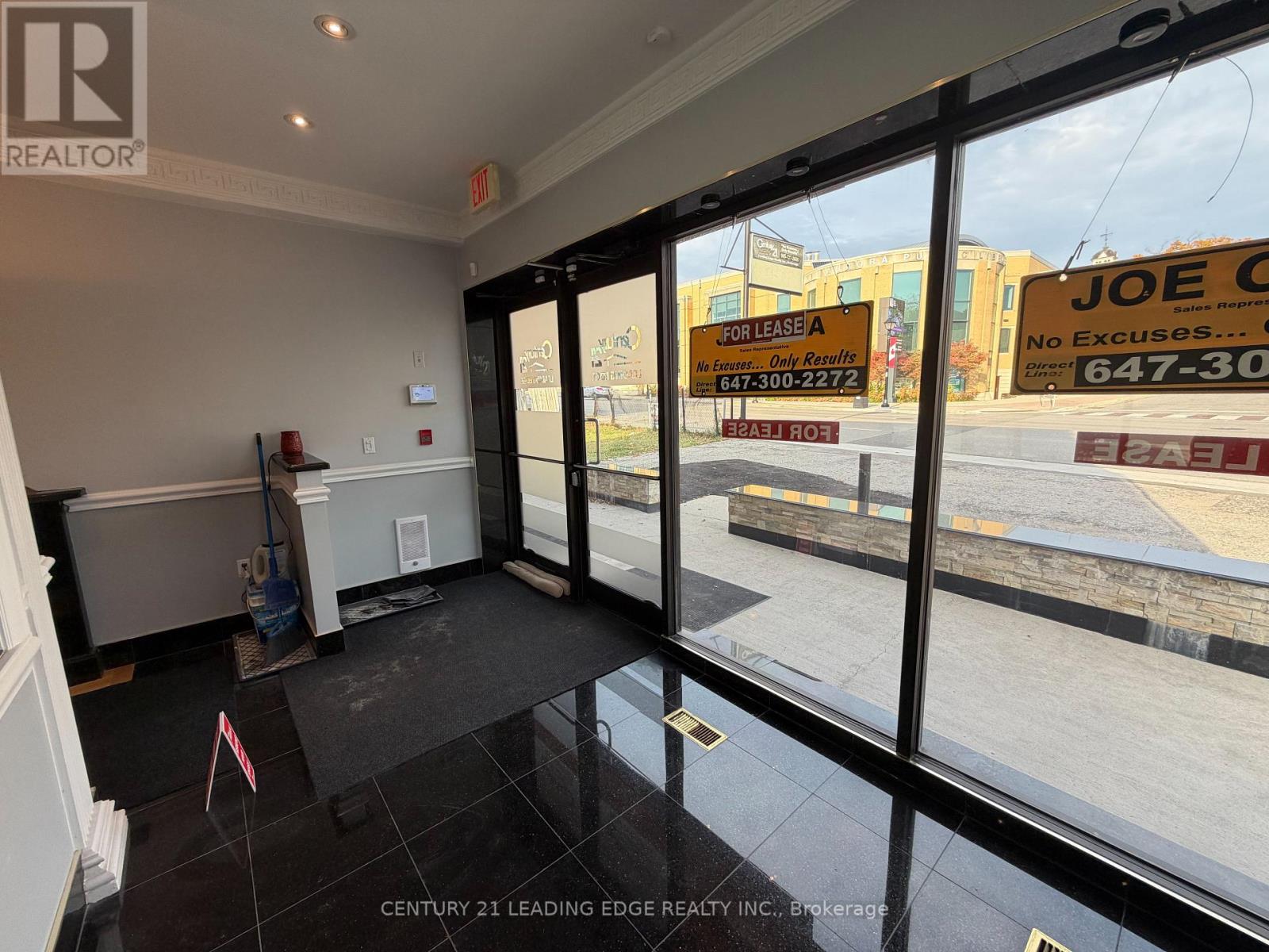 A - 15132 Yonge Street Property Photo 16