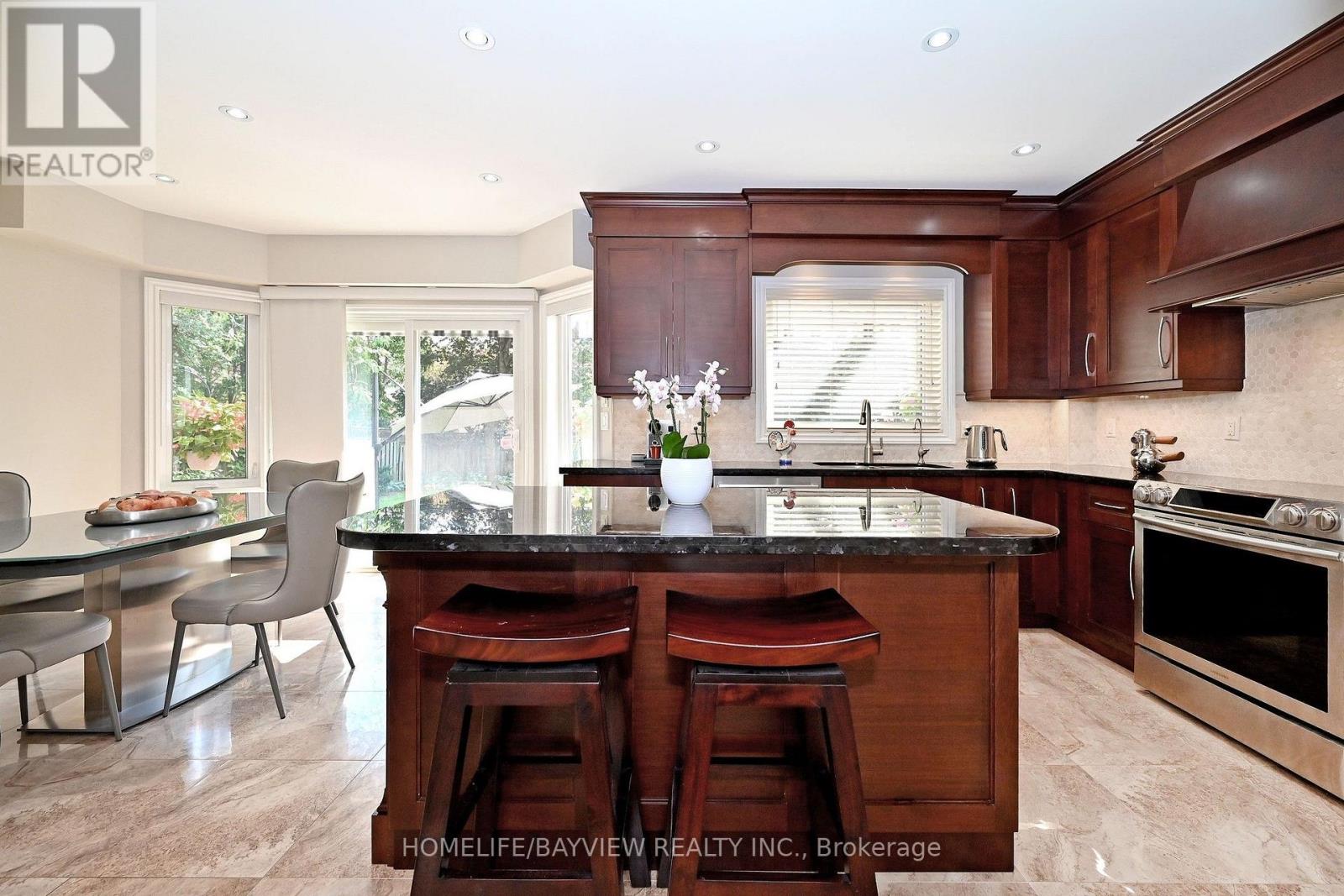 58 Thornbrook Court Property Photo 15