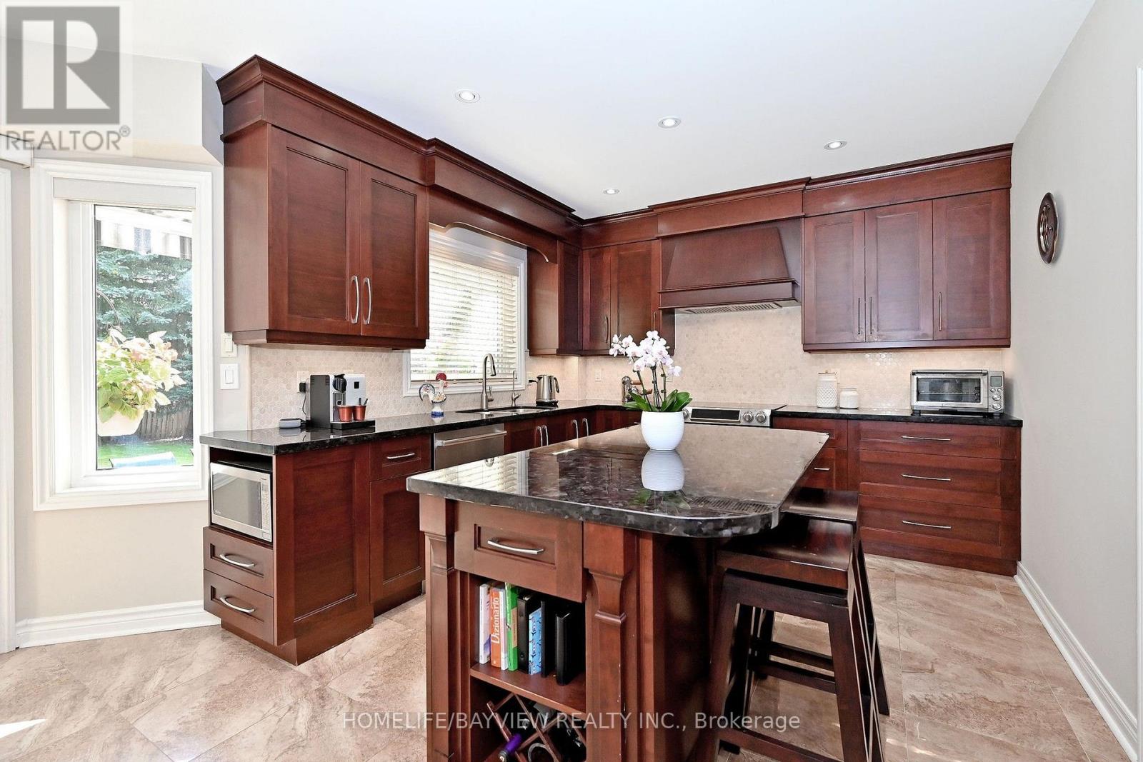 58 Thornbrook Court Property Photo 17