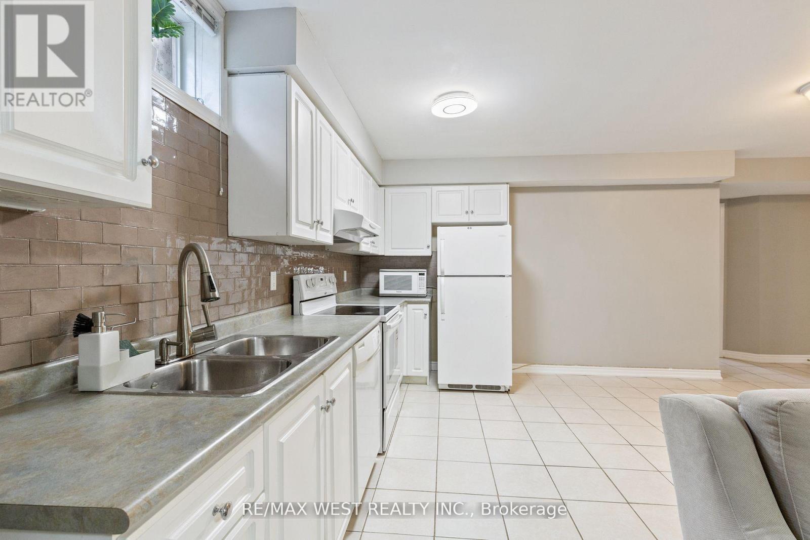 47 Timber Lane Property Photo 13