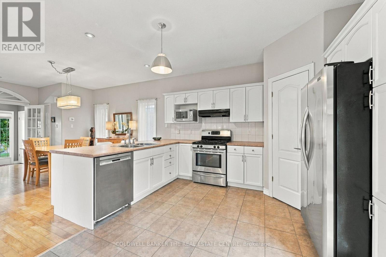 37 Stoneham Street Property Photo 8