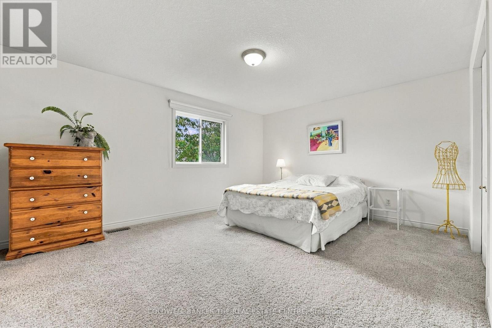 37 Stoneham Street Property Photo 18