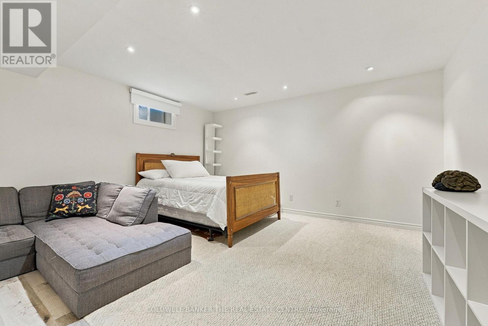 37 Stoneham Street Property Photo 27