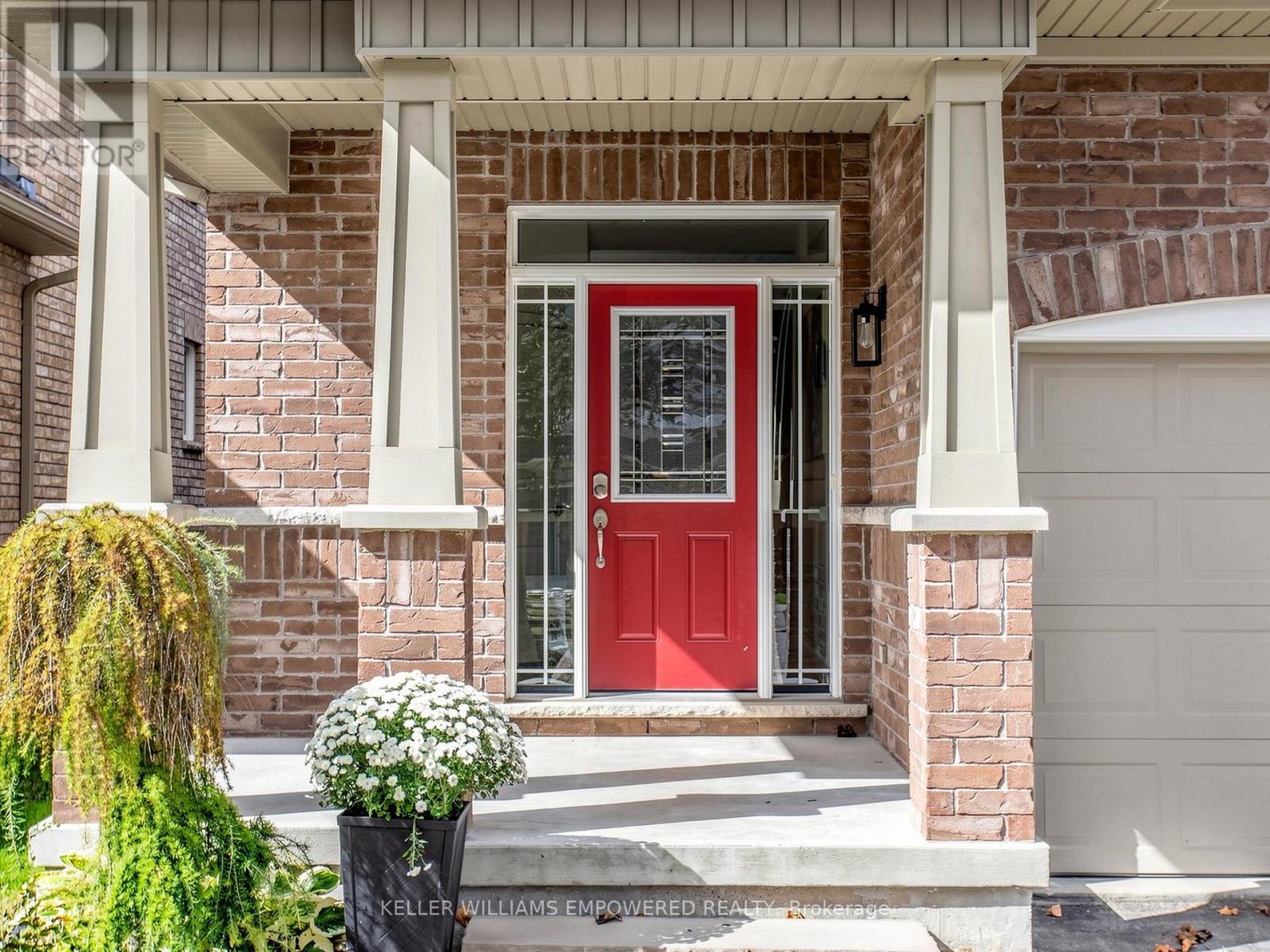 18 Don Rose Boulevard Property Photo 2