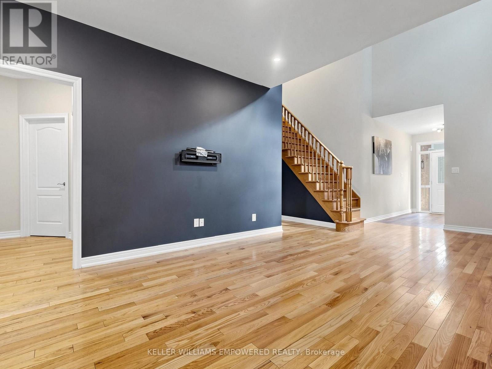 18 Don Rose Boulevard Property Photo 9
