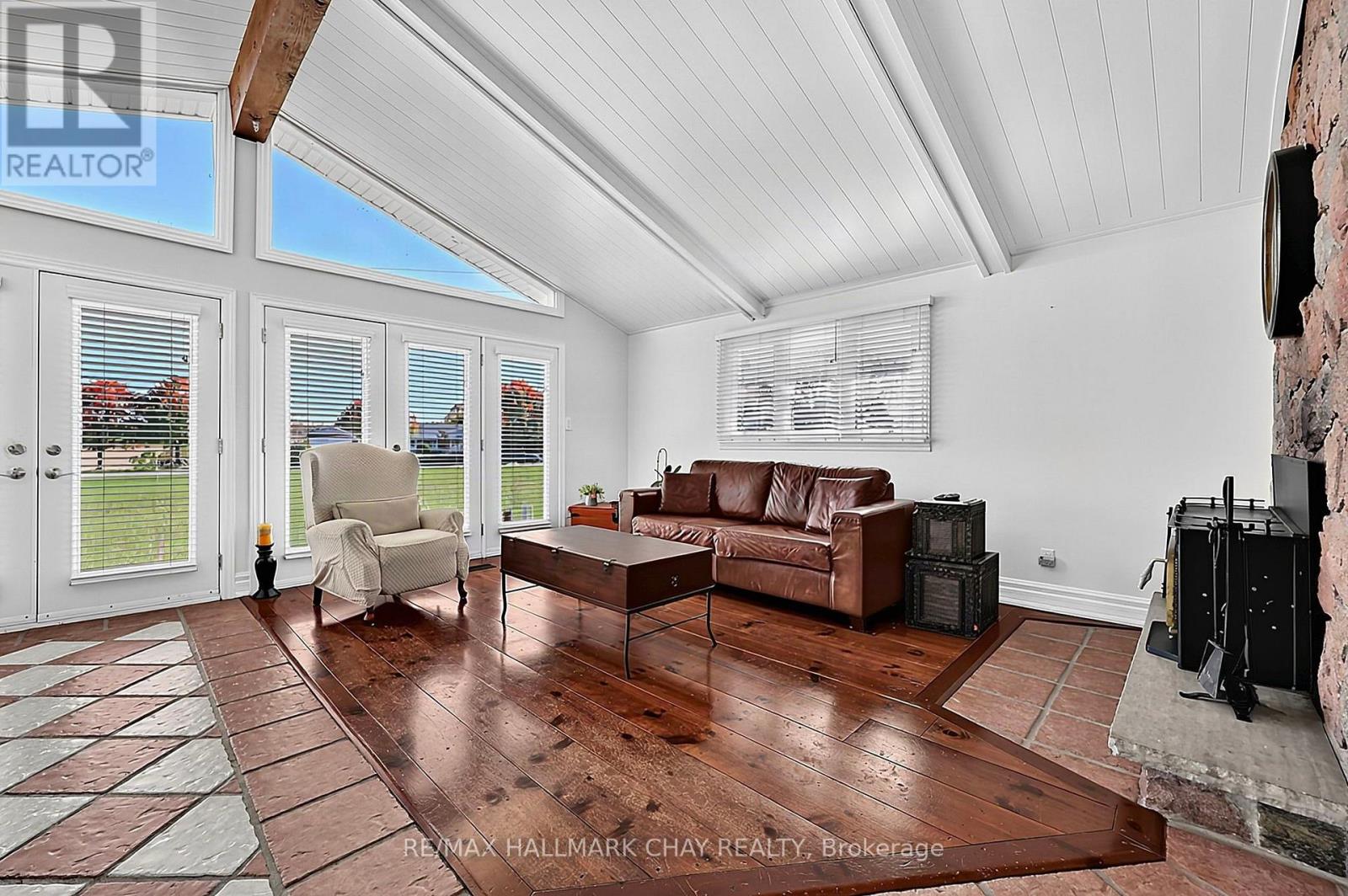 2544 Tottenham Road Property Photo 20