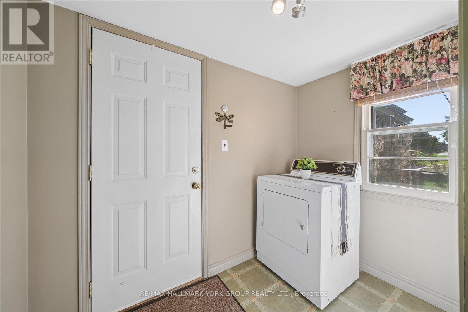432 Catering Road Property Photo 4