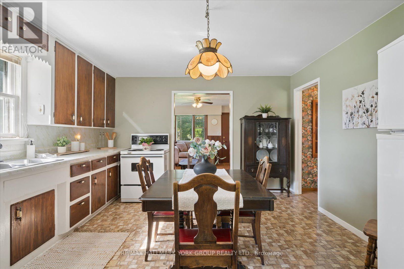 432 Catering Road Property Photo 11