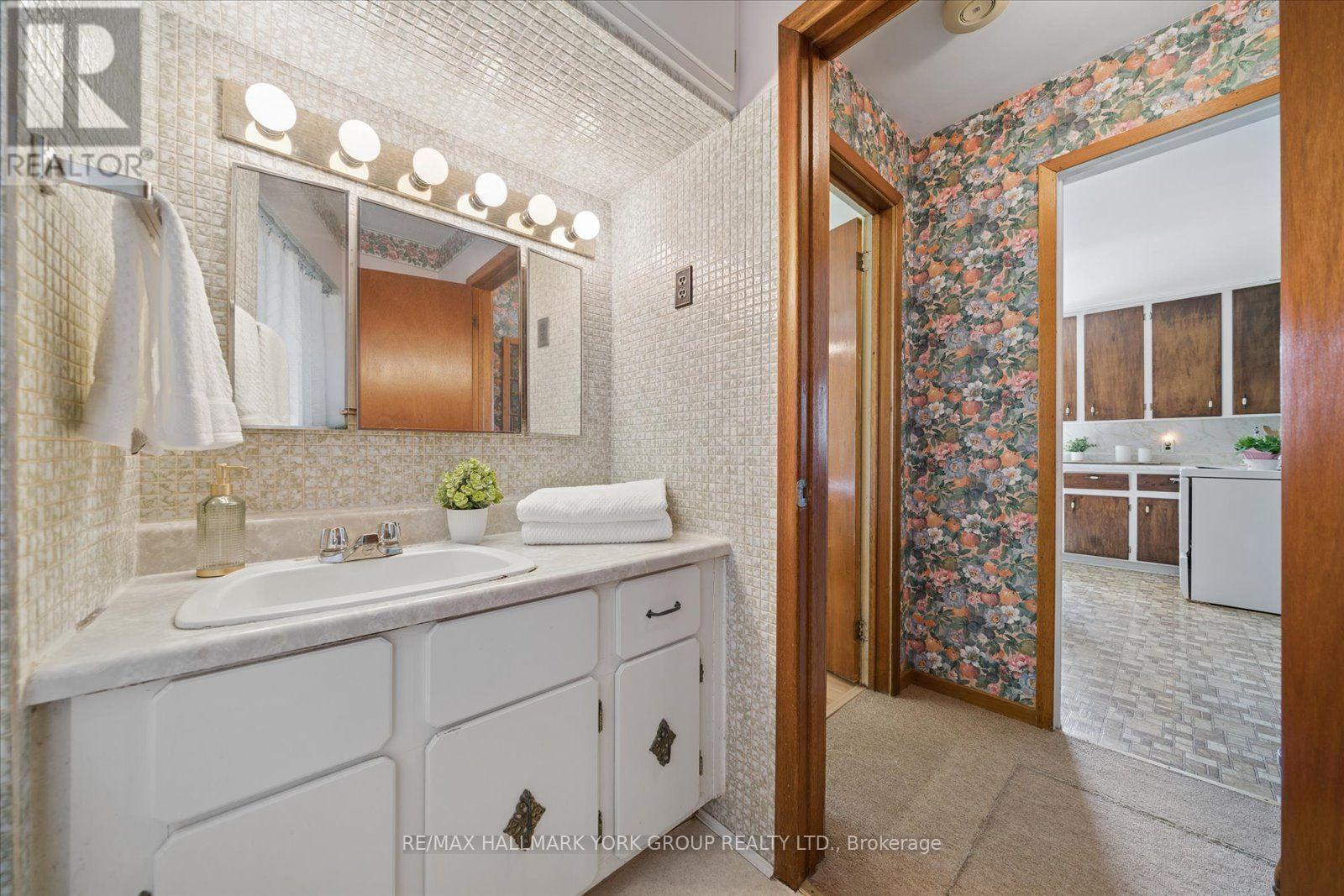 432 Catering Road Property Photo 32
