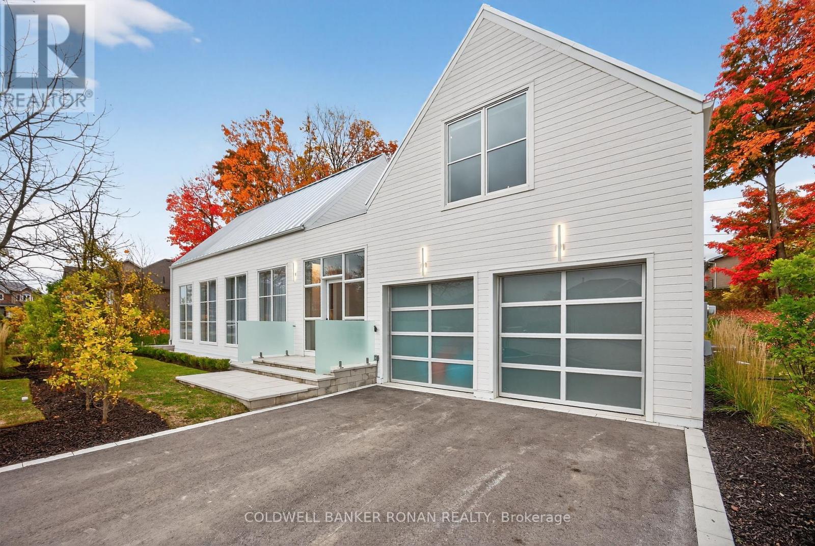 9 Gray Avenue Property Photo 5