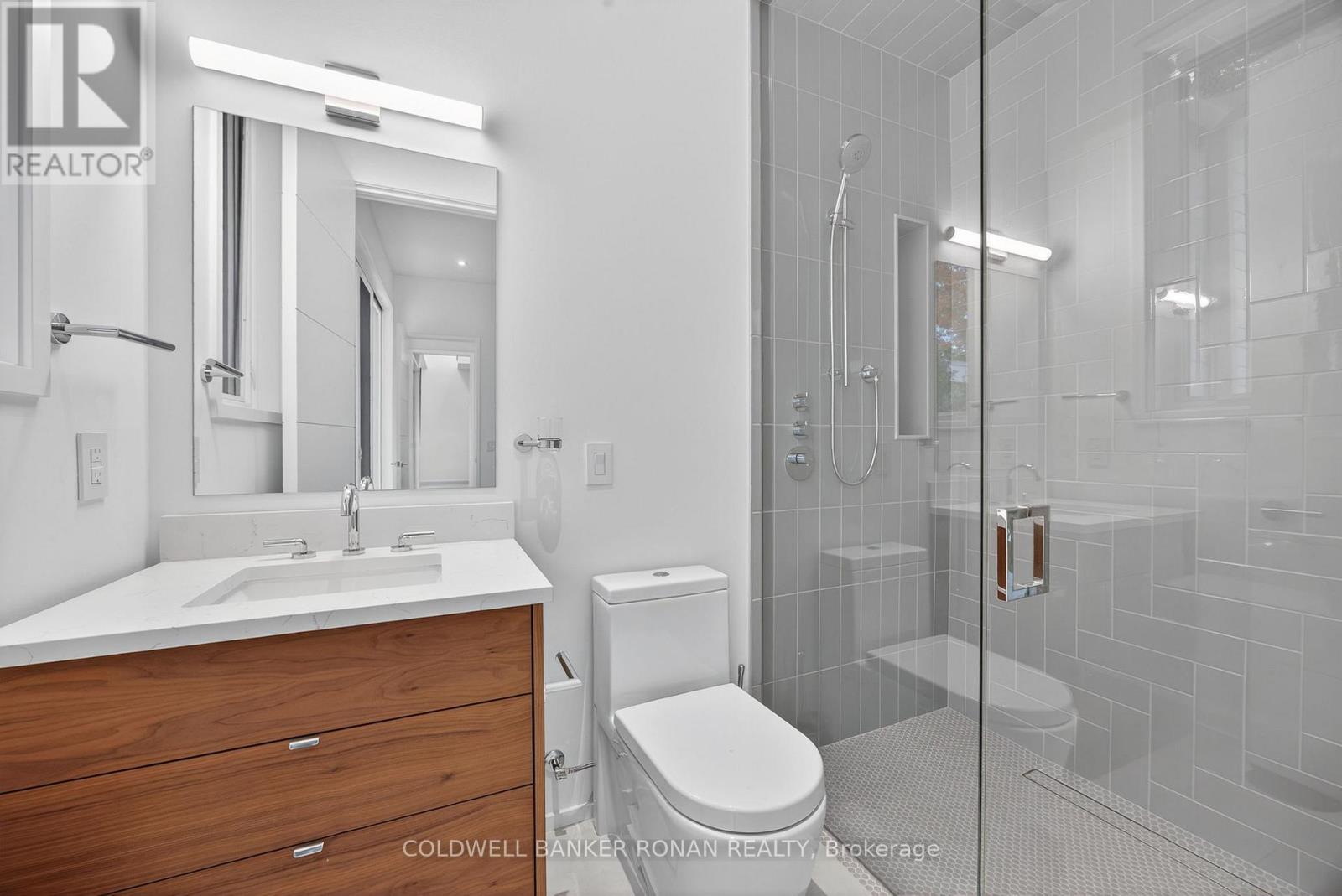 9 Gray Avenue Property Photo 27