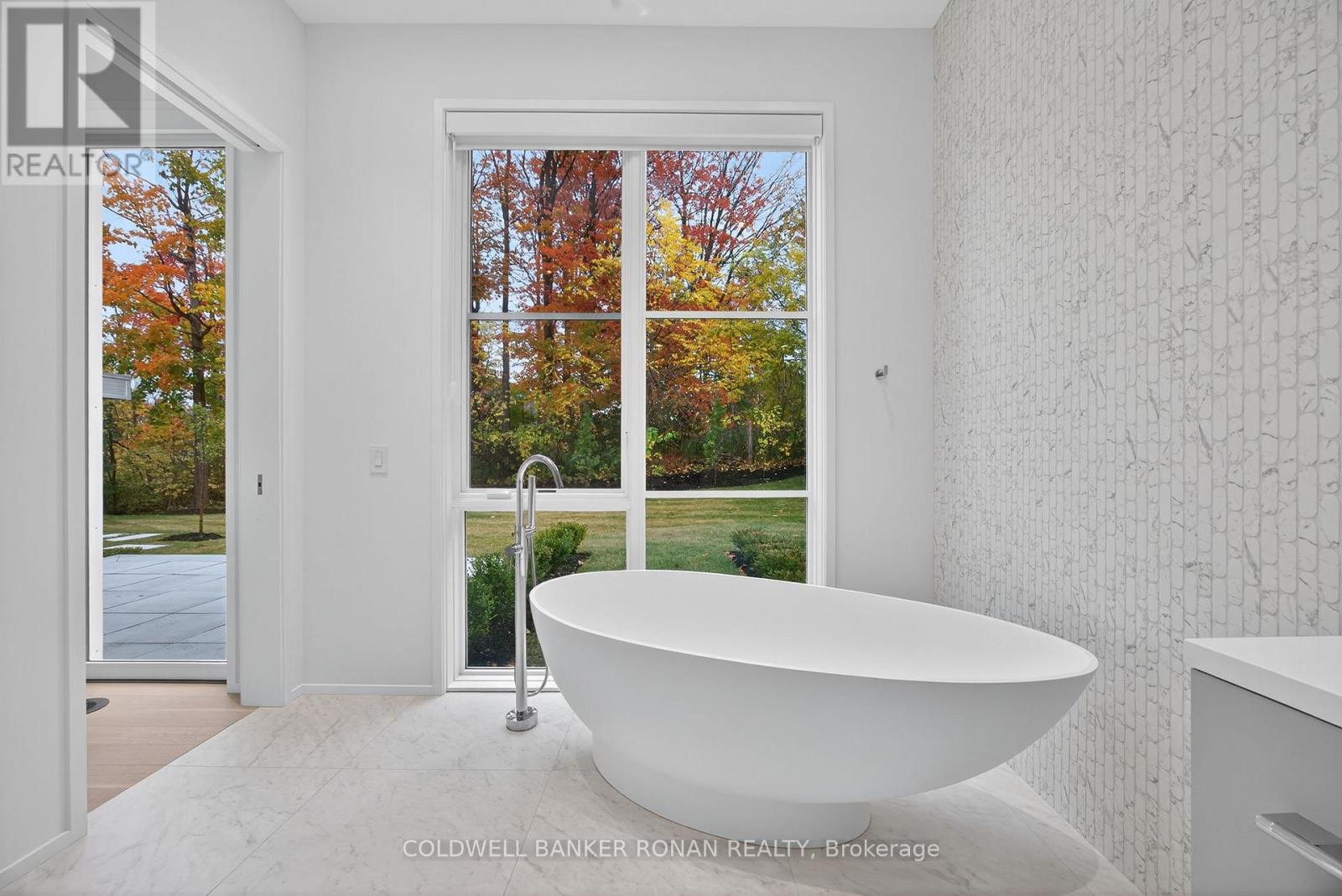 9 Gray Avenue Property Photo 32
