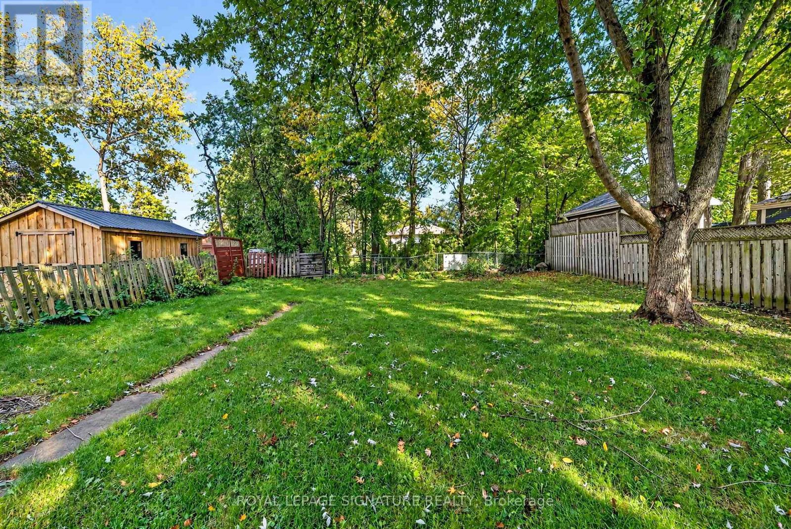 54 Farley Circle Property Photo 42