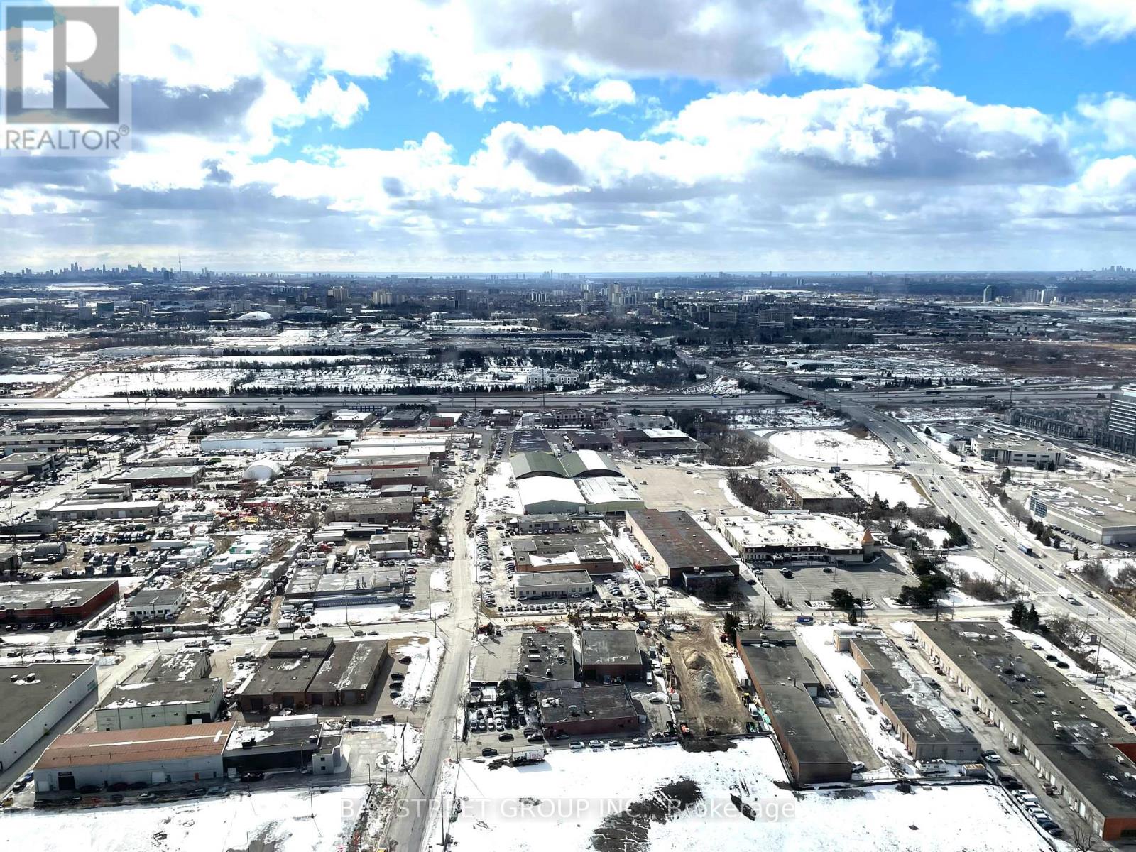 4802 - 2920 Highway 7 Road Property Photo 16