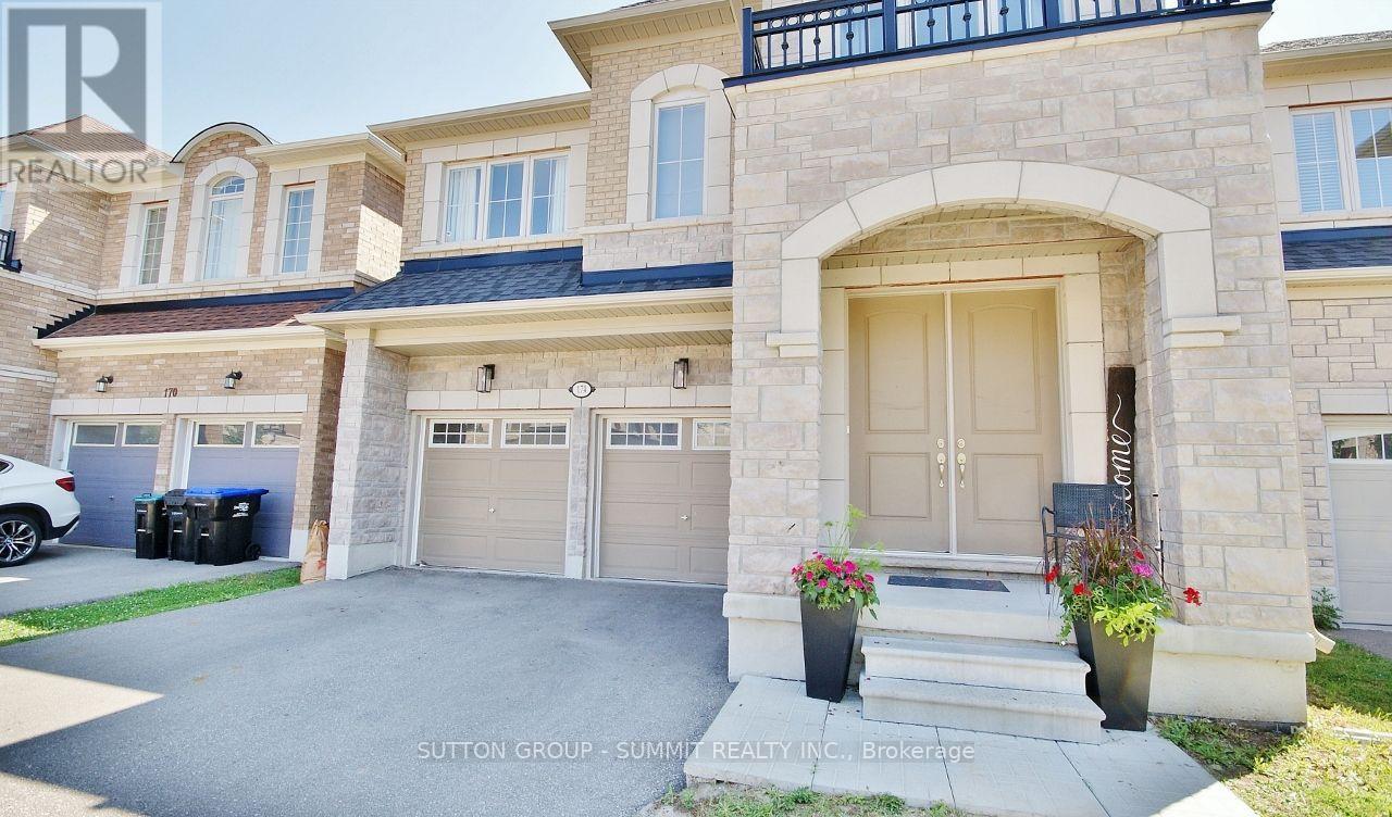 174 Stevenson Crescent Property Photo 3
