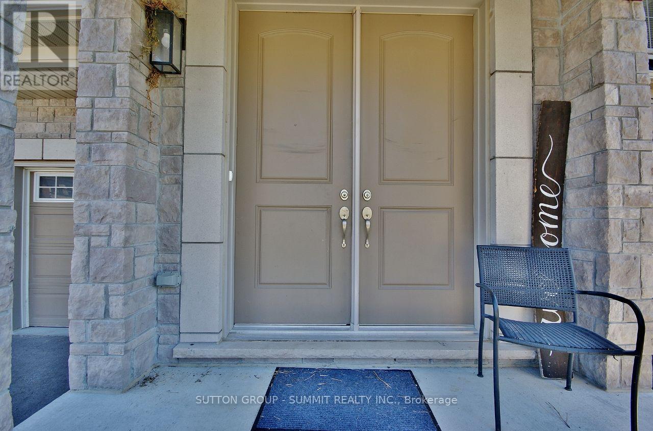 174 Stevenson Crescent Property Photo 5