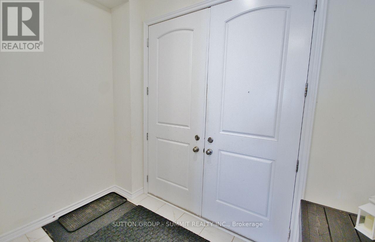 174 Stevenson Crescent Property Photo 6