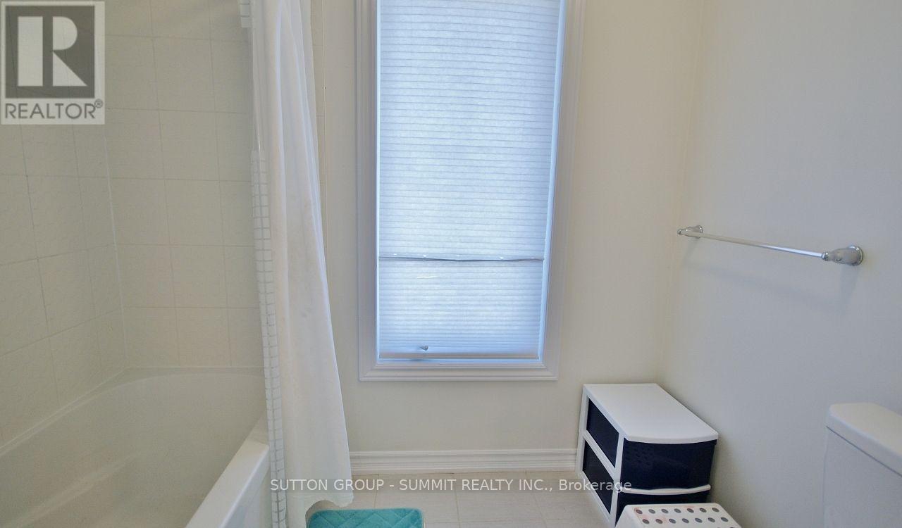 174 Stevenson Crescent Property Photo 27