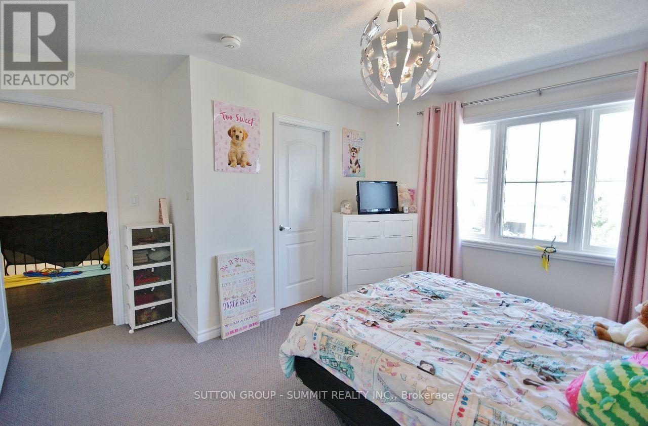 174 Stevenson Crescent Property Photo 29