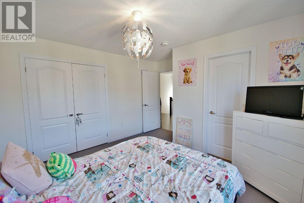 174 Stevenson Crescent Property Photo 30
