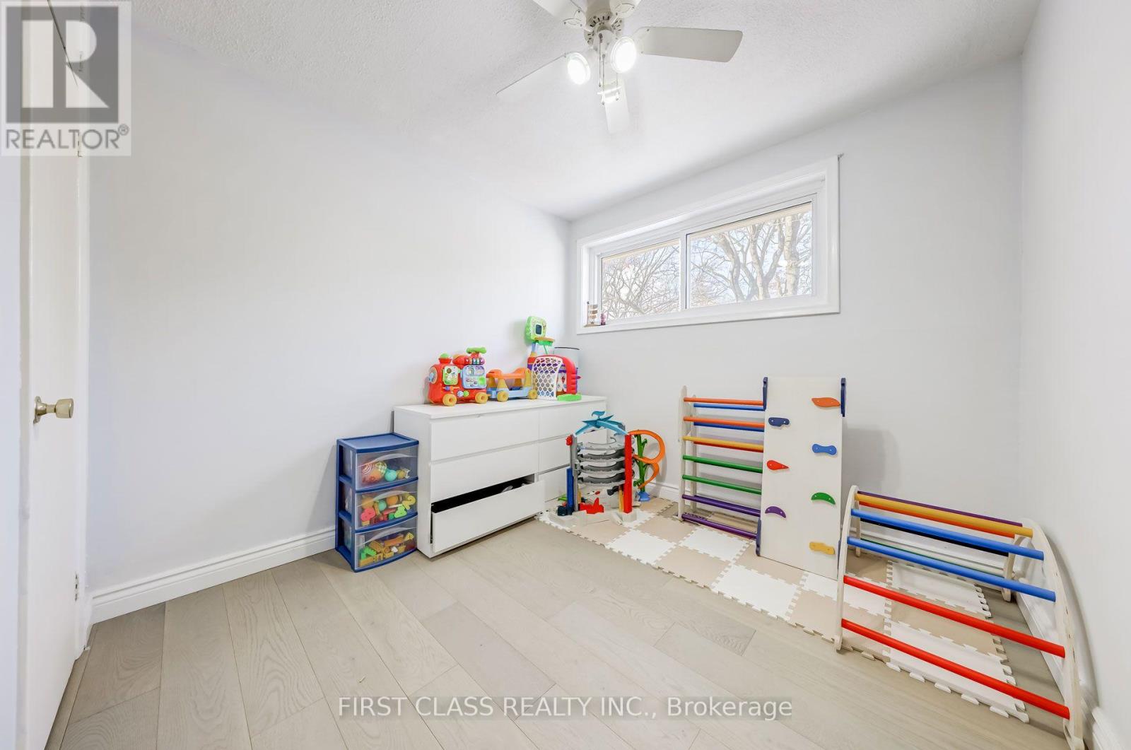 39 Seaton Drive Property Photo 8