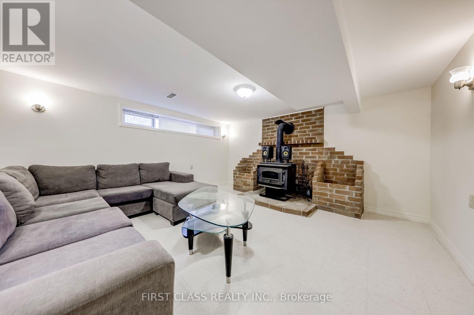 39 Seaton Drive Property Photo 11