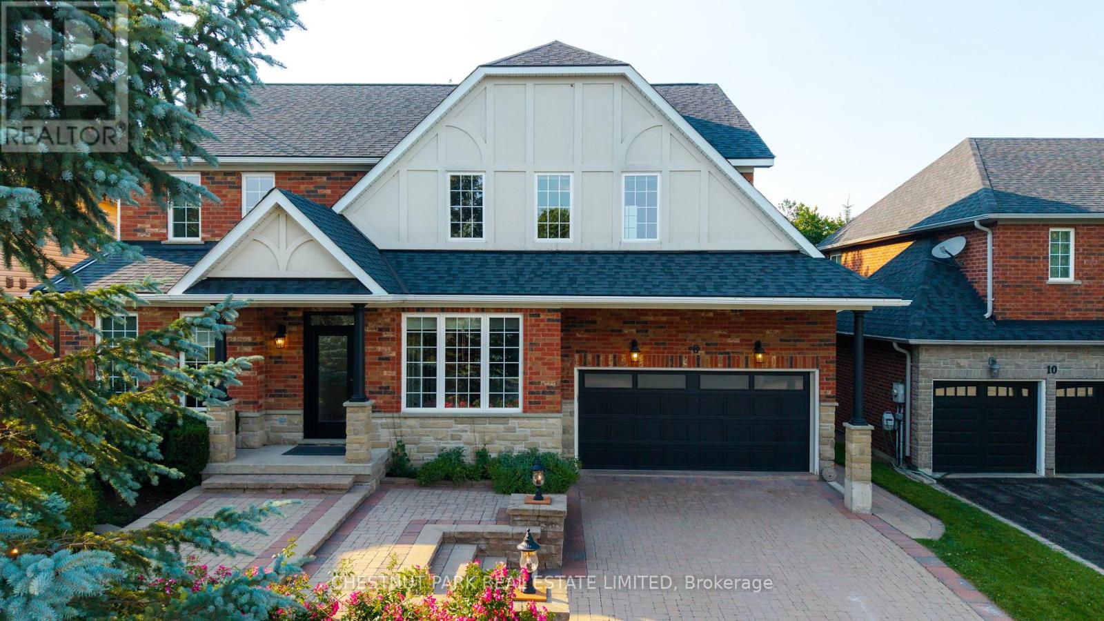 8 Cyril Richardson Court Property Photo 1