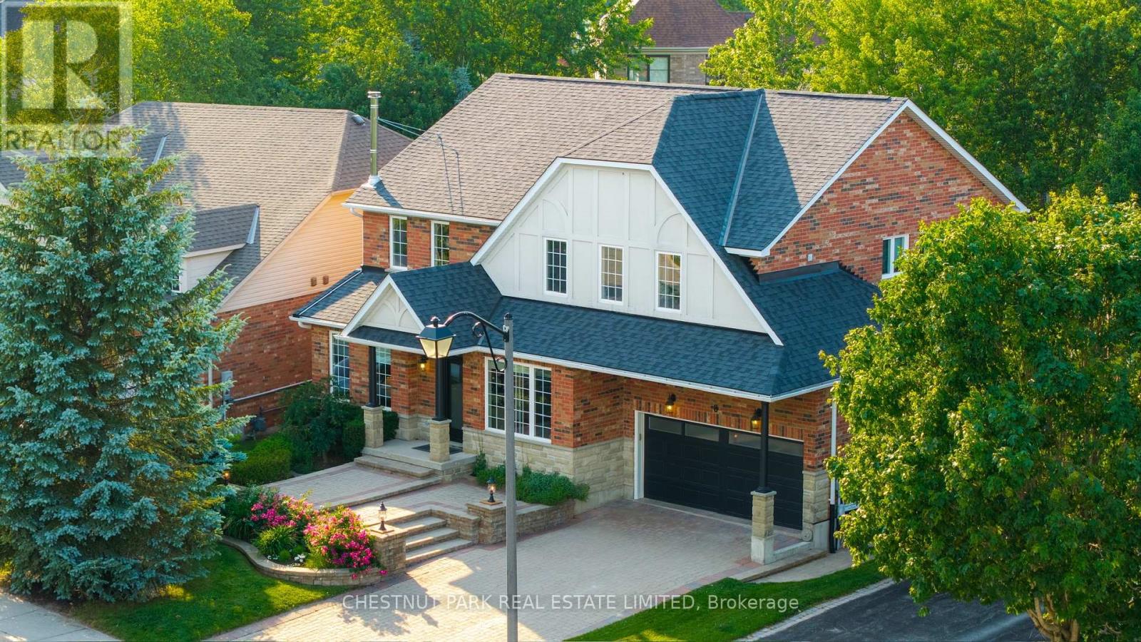 8 Cyril Richardson Court Property Photo 2