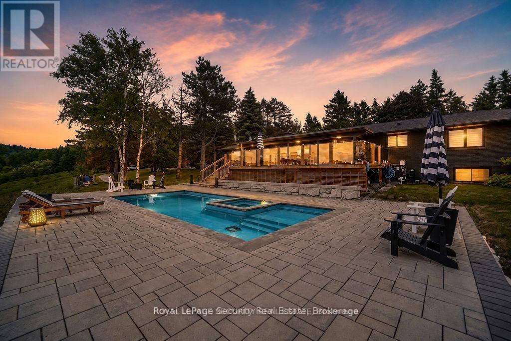 6348 6th Line Property Photo 2