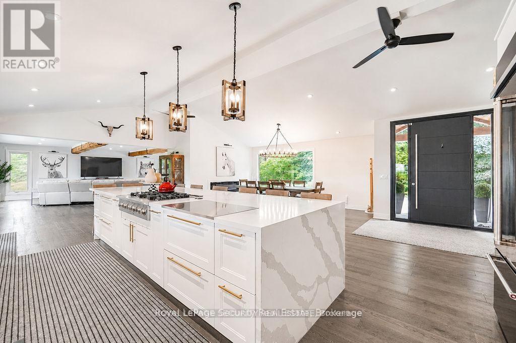 6348 6th Line Property Photo 10