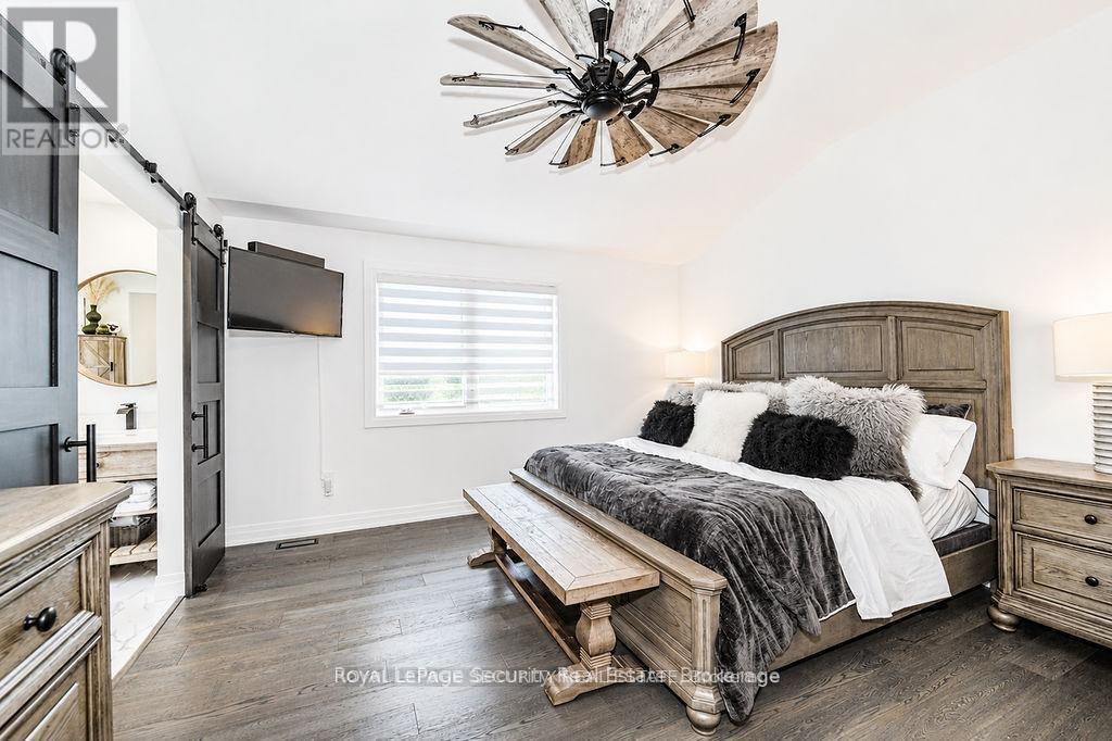 6348 6th Line Property Photo 16