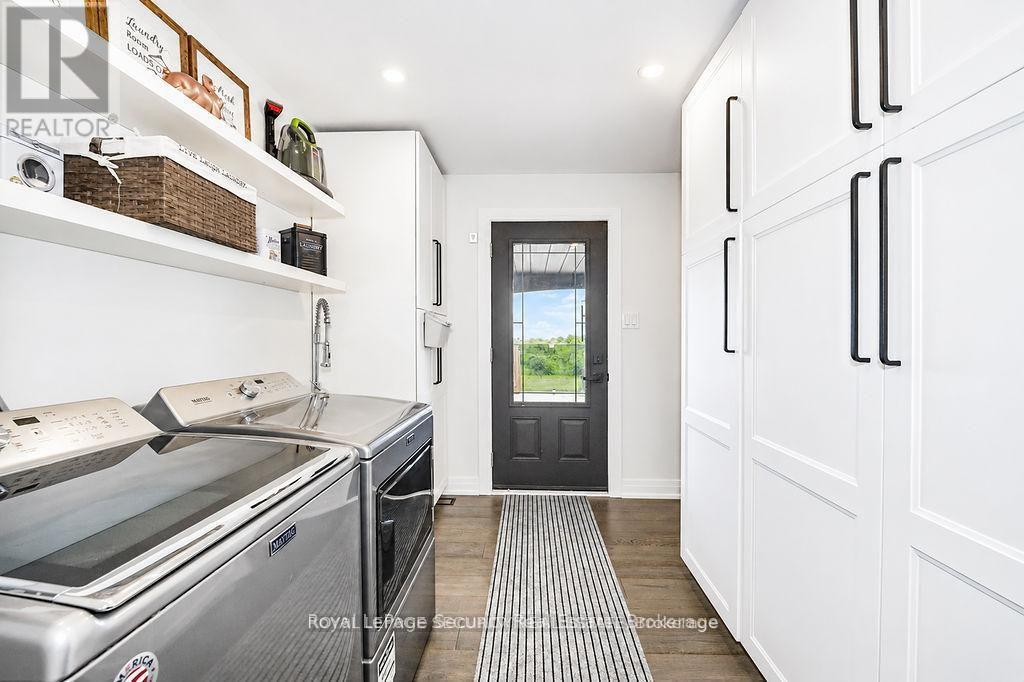 6348 6th Line Property Photo 21
