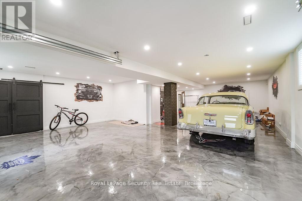 6348 6th Line Property Photo 32