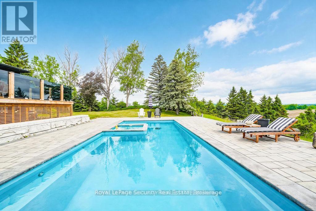 6348 6th Line Property Photo 33