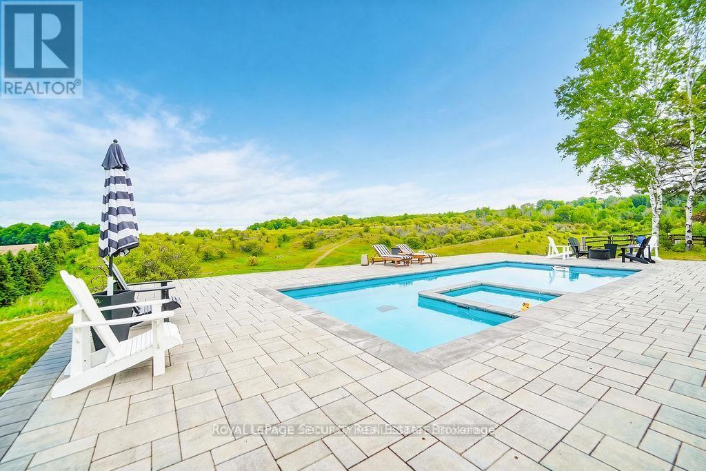 6348 6th Line Property Photo 34