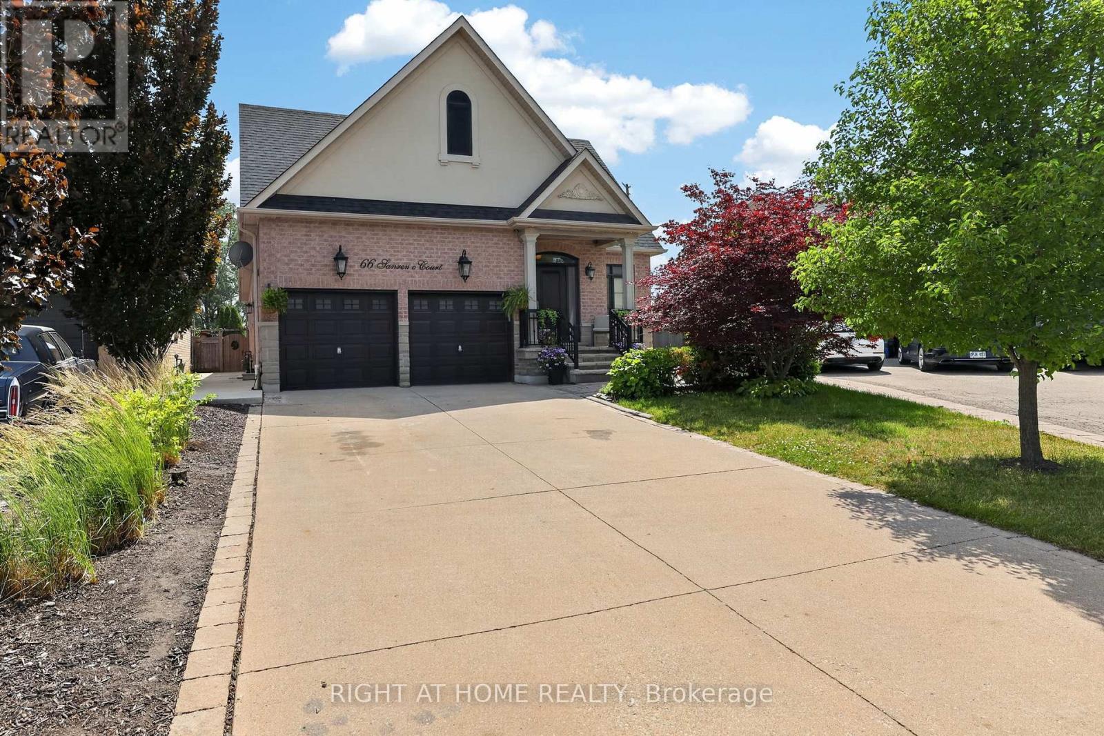 66 Sanremo Court Property Photo 1